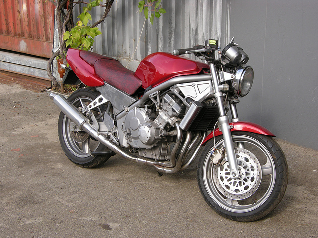 Реставрация Honda CB-1 восстановление мотоцикла